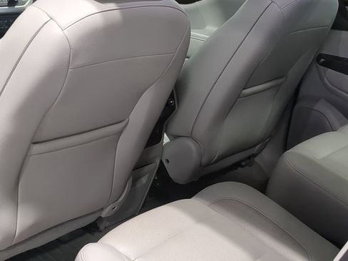 Used 2019 GMC Acadia SLT image 22