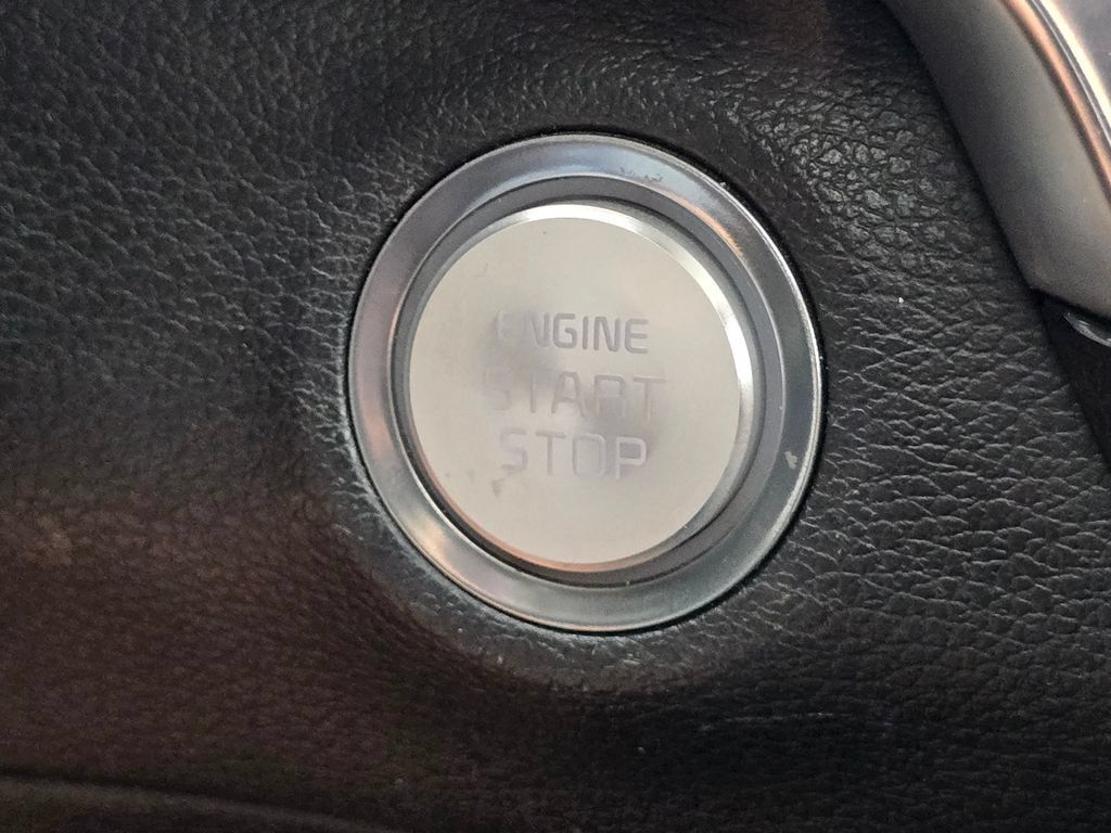 Used 2022 Kia Telluride EX w/ EX Premium Package AWD/4WD image 30