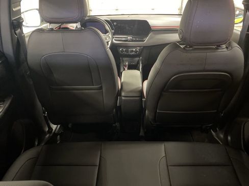 Used 2024 Chevrolet TrailBlazer RS w/ Convenience Package image 15