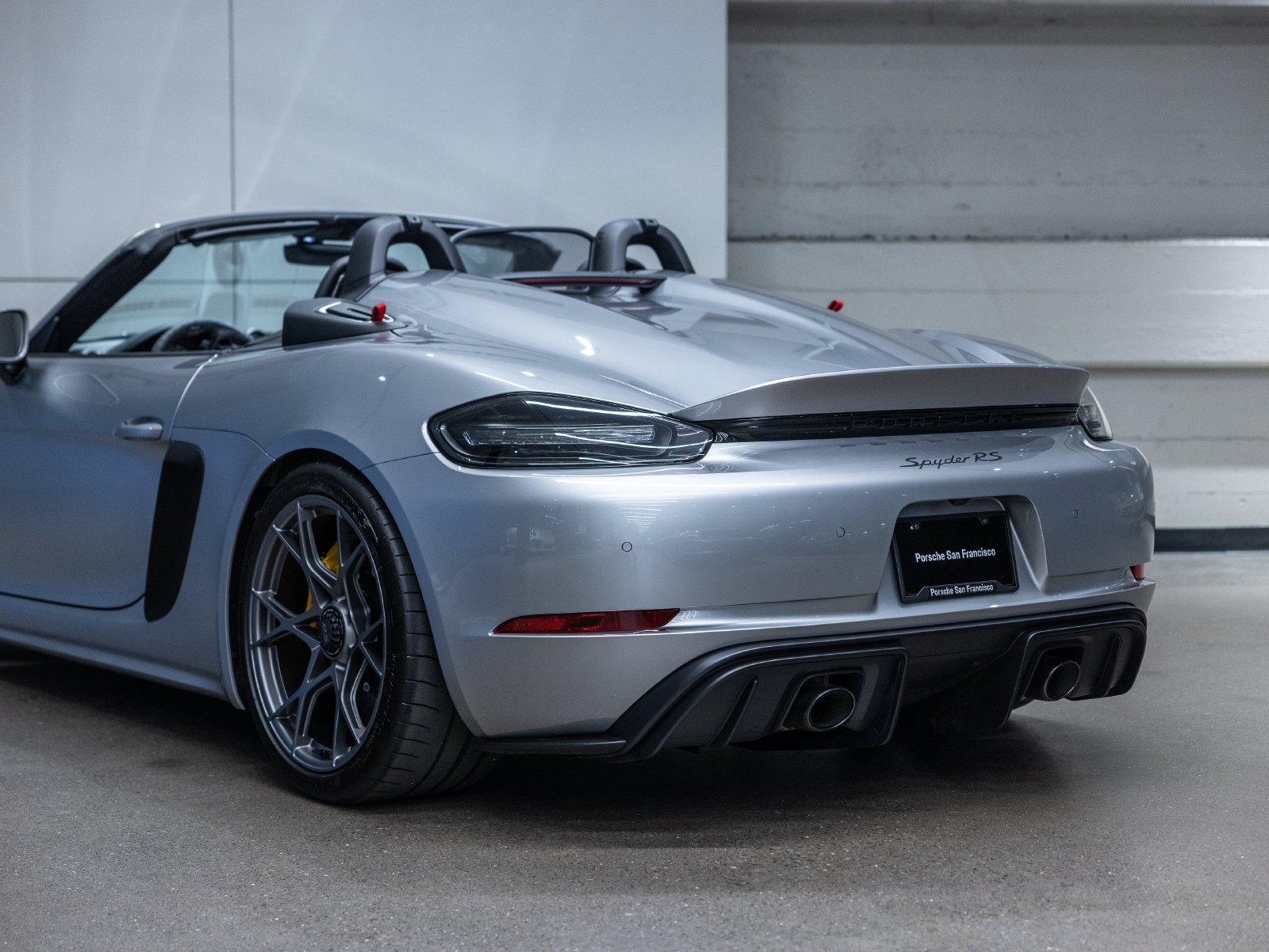 Certified 2025 Porsche 718 Boxster Spyder RS RWD image 26