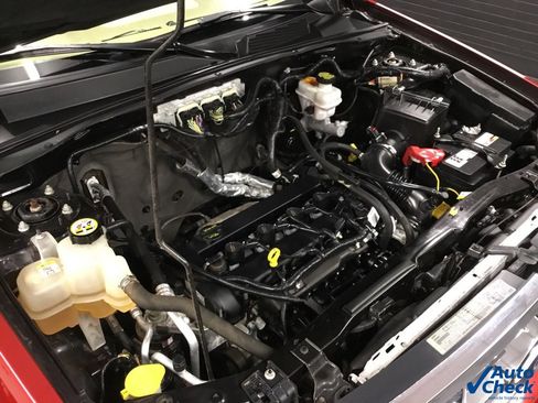 Used 2011 Ford Escape XLT image 44