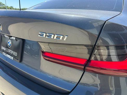 Certified 2022 BMW 330i xDrive Sedan w/ Premium Package AWD/4WD image 9