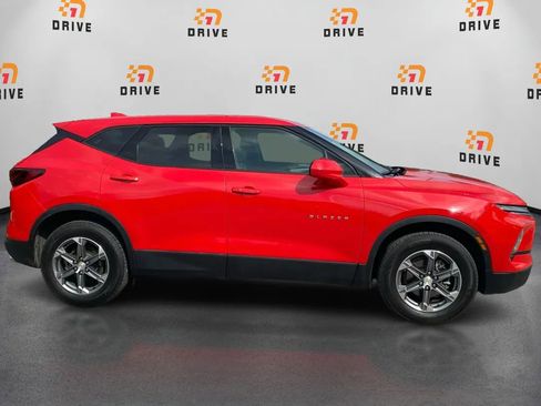 Used 2023 Chevrolet Blazer LT FWD image 6