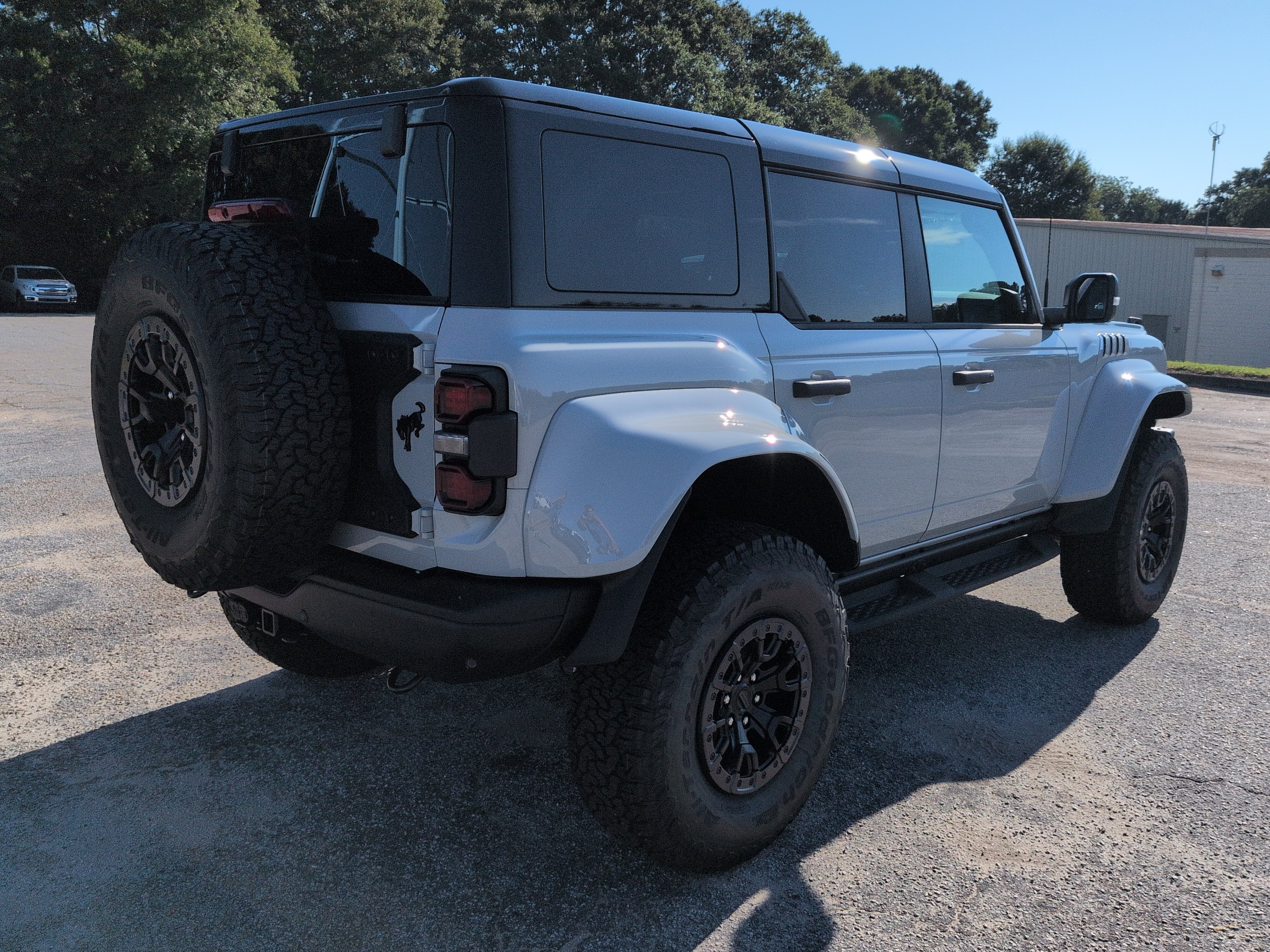 New 2026 Ford Bronco Raptor w/ Interior Carbon Fiber Pack AWD/4WD image 3