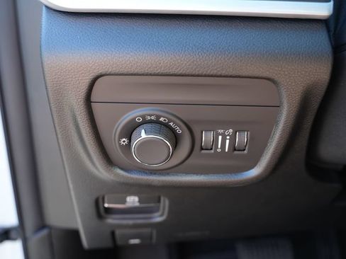 New 2026 Jeep Grand Cherokee L 4WD image 36
