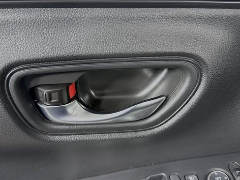 Certified 2024 Honda HR-V EX-L image 24