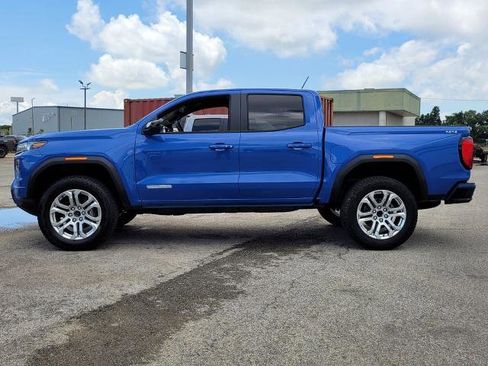 New 2025 GMC Canyon Elevation w/ Convenience Package image 1