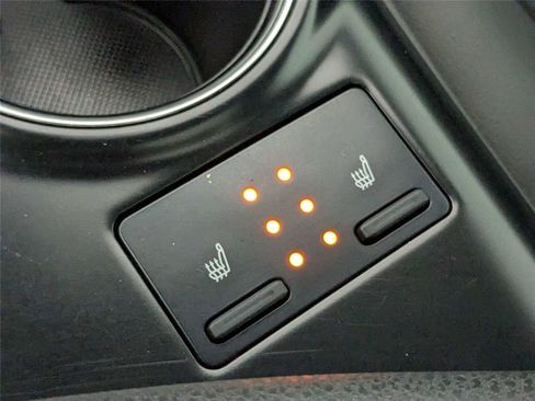 Certified 2020 Toyota Camry XSE FWD image 26