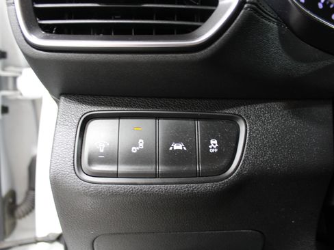 Used 2019 Hyundai Santa Fe SE w/ Cargo Package image 8