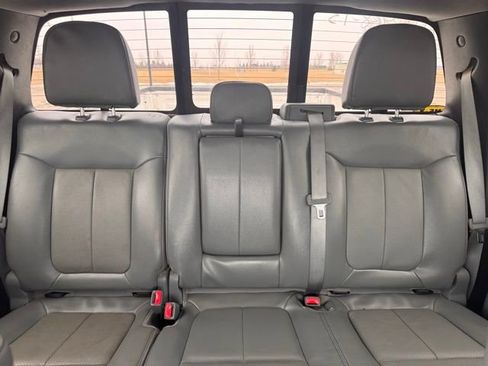 Used 2013 Ford F150 Lariat w/ Lariat Chrome Pkg image 24