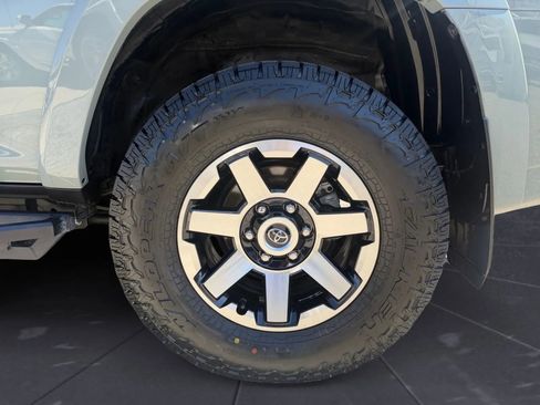 Used 2022 Toyota 4Runner TRD Off-Road Premium image 34