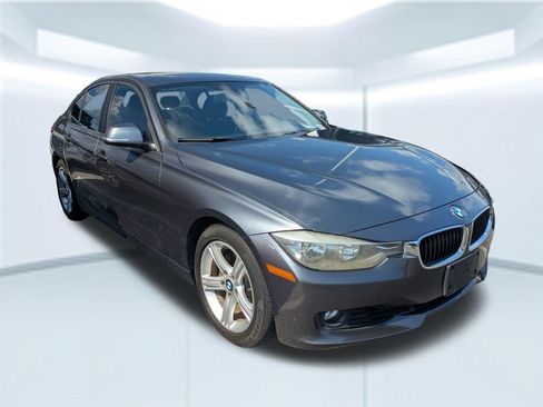 Used 2013 BMW 328i xDrive Sedan AWD/4WD image 3