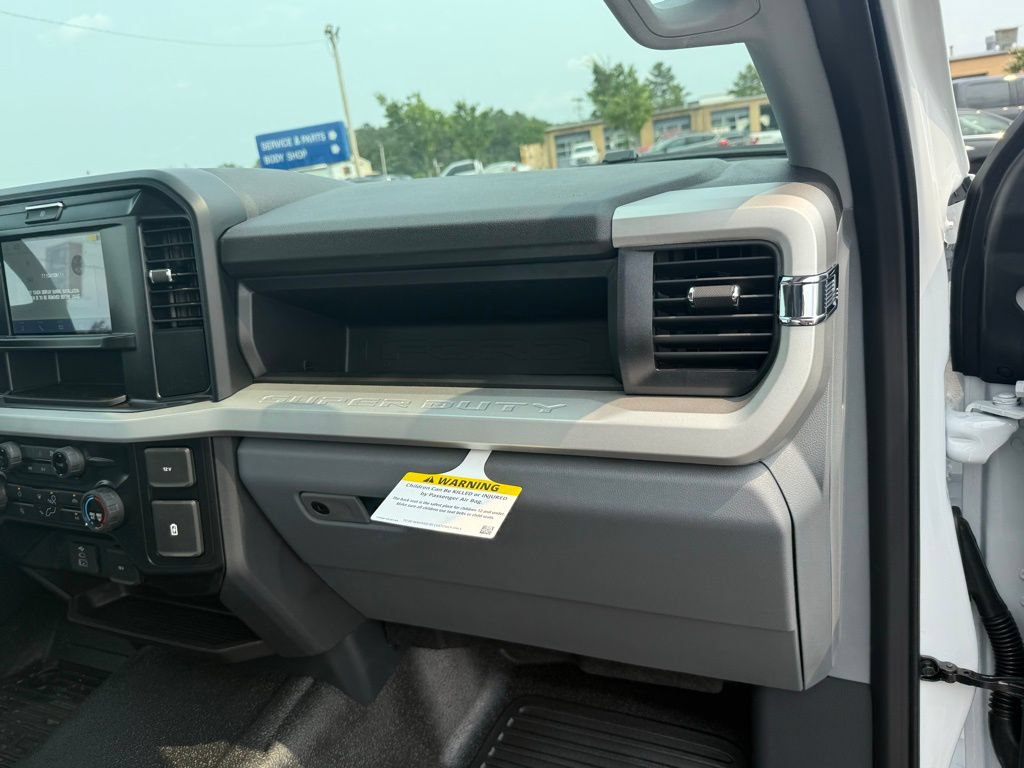 New 2025 Ford F350 XL w/ XL Driver Assist Package RWD image 33