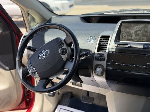 Used 2007 Toyota Prius Touring FWD image 7