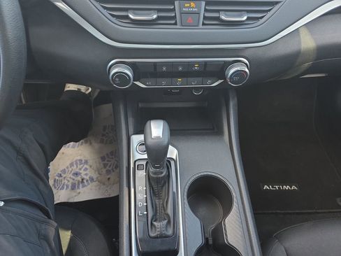 Used 2023 Nissan Altima 2.5 S image 11