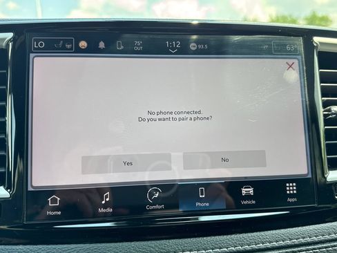 Certified 2023 Chrysler Pacifica Touring-L w/ S Appearance Package AWD/4WD image 31