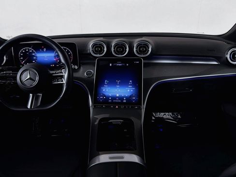 Used 2022 Mercedes-Benz C 300 Sedan image 5