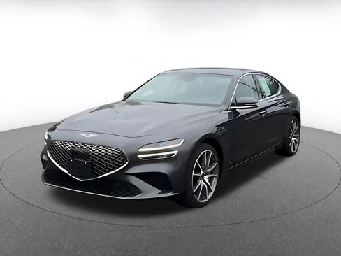 Used 2025 Genesis G70 2.5T AWD/4WD image 8