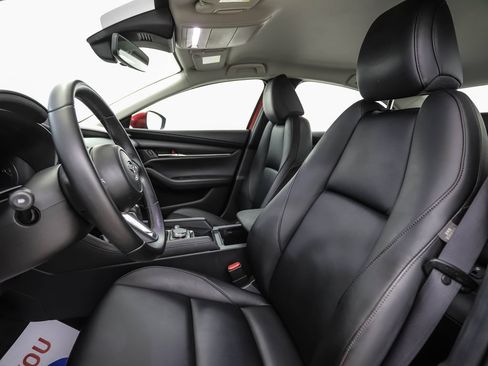 Used 2019 MAZDA MAZDA3 Sedan FWD image 11