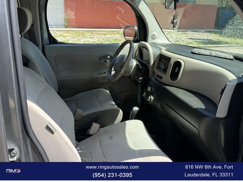 Used 2012 Nissan Cube 1.8 S w/ Interior Illumination Pkg image 12