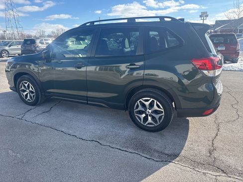 Used 2023 Subaru Forester Premium w/ Popular Package #1 image 9