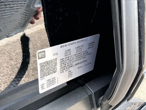 Used 2021 GMC Yukon Denali w/ LPO, Illumination Package RWD image 35
