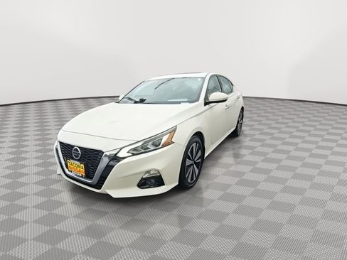 Used 2019 Nissan Altima 2.5 SV image 4