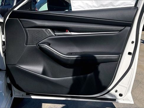 New 2026 MAZDA MAZDA3 2.5 S Sedan w/ Preferred Pkg image 28