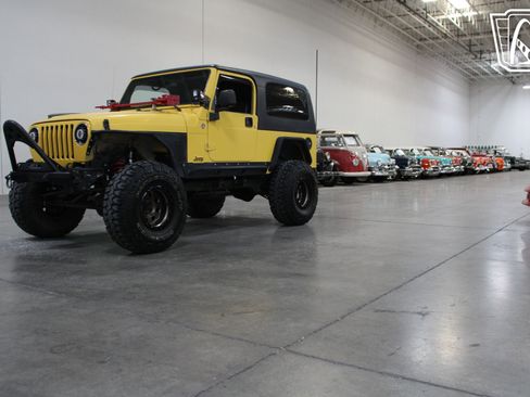 Used 2006 Jeep Wrangler Unlimited AWD/4WD image 2
