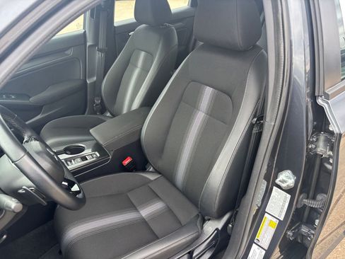 Used 2025 Honda Civic Sport image 34