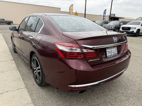 Used 2016 Honda Accord Sport image 5
