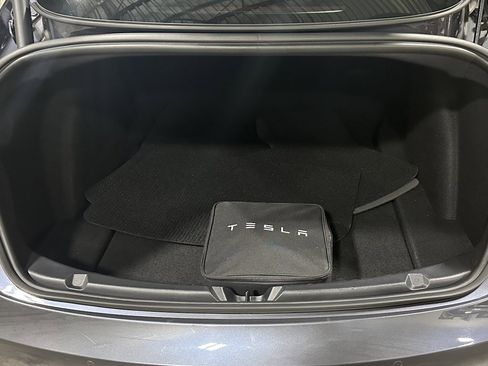 Used 2019 Tesla Model 3 Long Range image 17