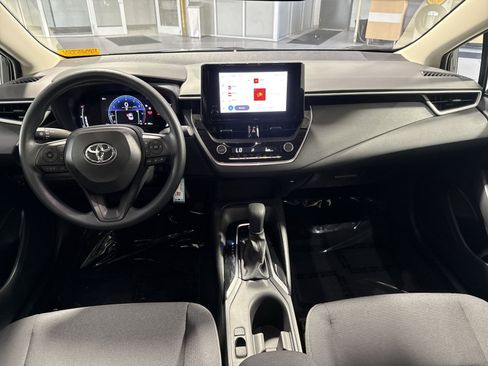 Used 2026 Toyota Corolla LE FWD image 27