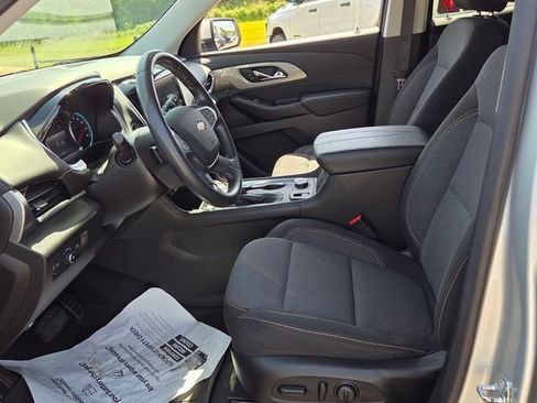 Used 2021 Chevrolet Traverse LT FWD image 5