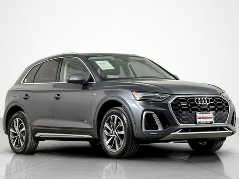 Used 2023 Audi Q5 2.0T Premium Plus w/ Premium Plus Package AWD/4WD image 7