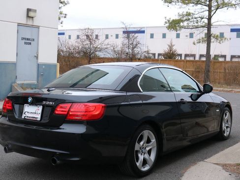 Used 2011 BMW 335i Convertible image 5