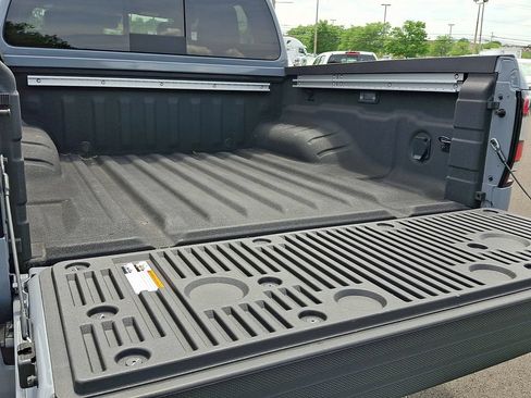 Certified 2025 Nissan Frontier PRO-4X w/ Pro Premium Package AWD/4WD image 32