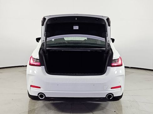 Used 2023 BMW 330i Sedan w/ Driving Assistance Package image 10