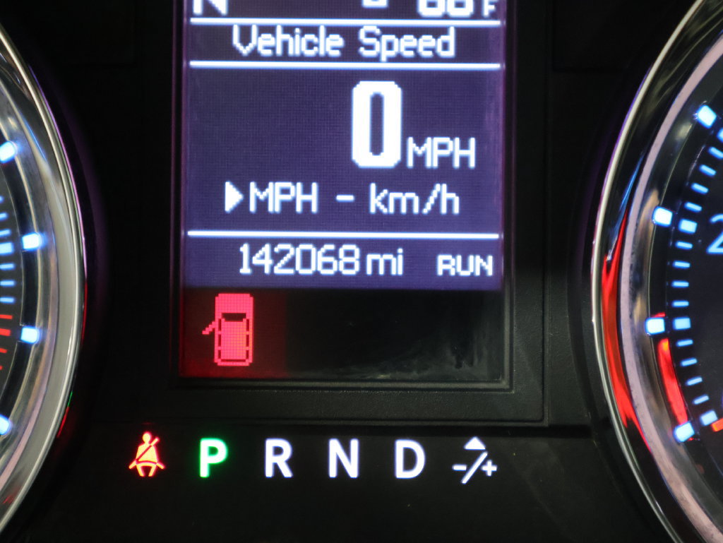 Used 2012 Chrysler Town & Country Touring w/ Entertainment Group #1 FWD image 33