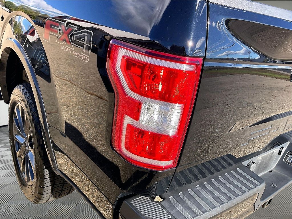 Used 2018 Ford F150 XLT w/ Equipment Group 302A Luxury AWD/4WD image 32