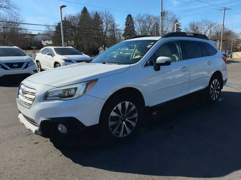 Used 2016 Subaru Outback 2.5i Limited image 4