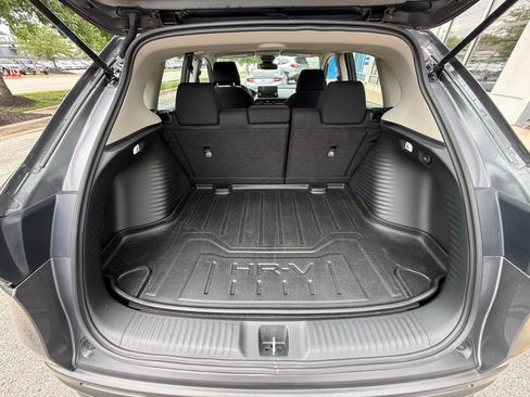 Used 2025 Honda HR-V LX image 31
