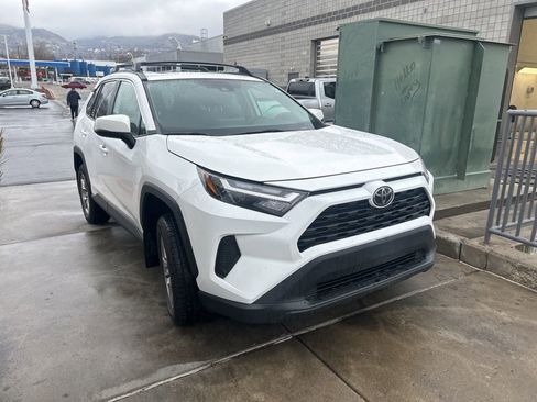 Used 2023 Toyota RAV4 XLE image 2