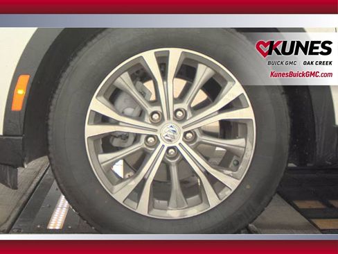 Used 2023 Buick Envision Preferred image 10