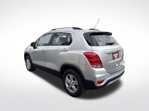 Used 2022 Chevrolet Trax LT w/ Driver Confidence Package AWD/4WD image 4