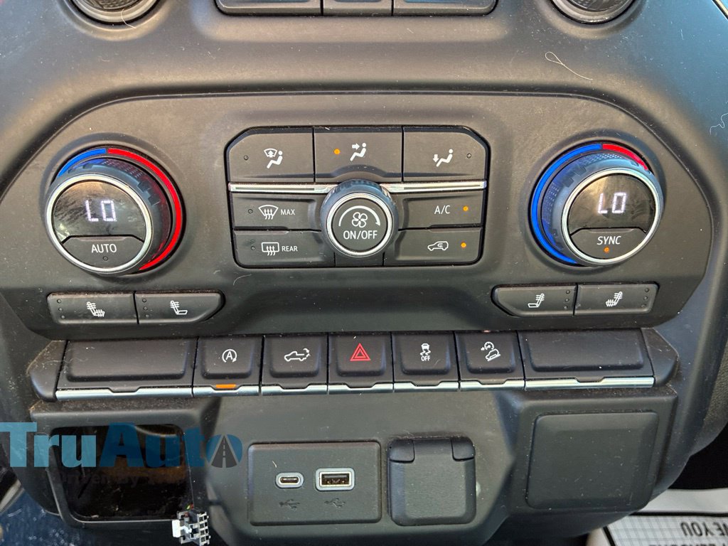 Used 2022 Chevrolet Silverado 1500 RST AWD/4WD image 34