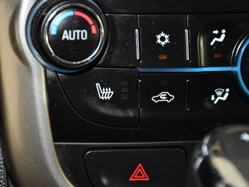 Used 2016 Chevrolet Malibu LTZ FWD image 28