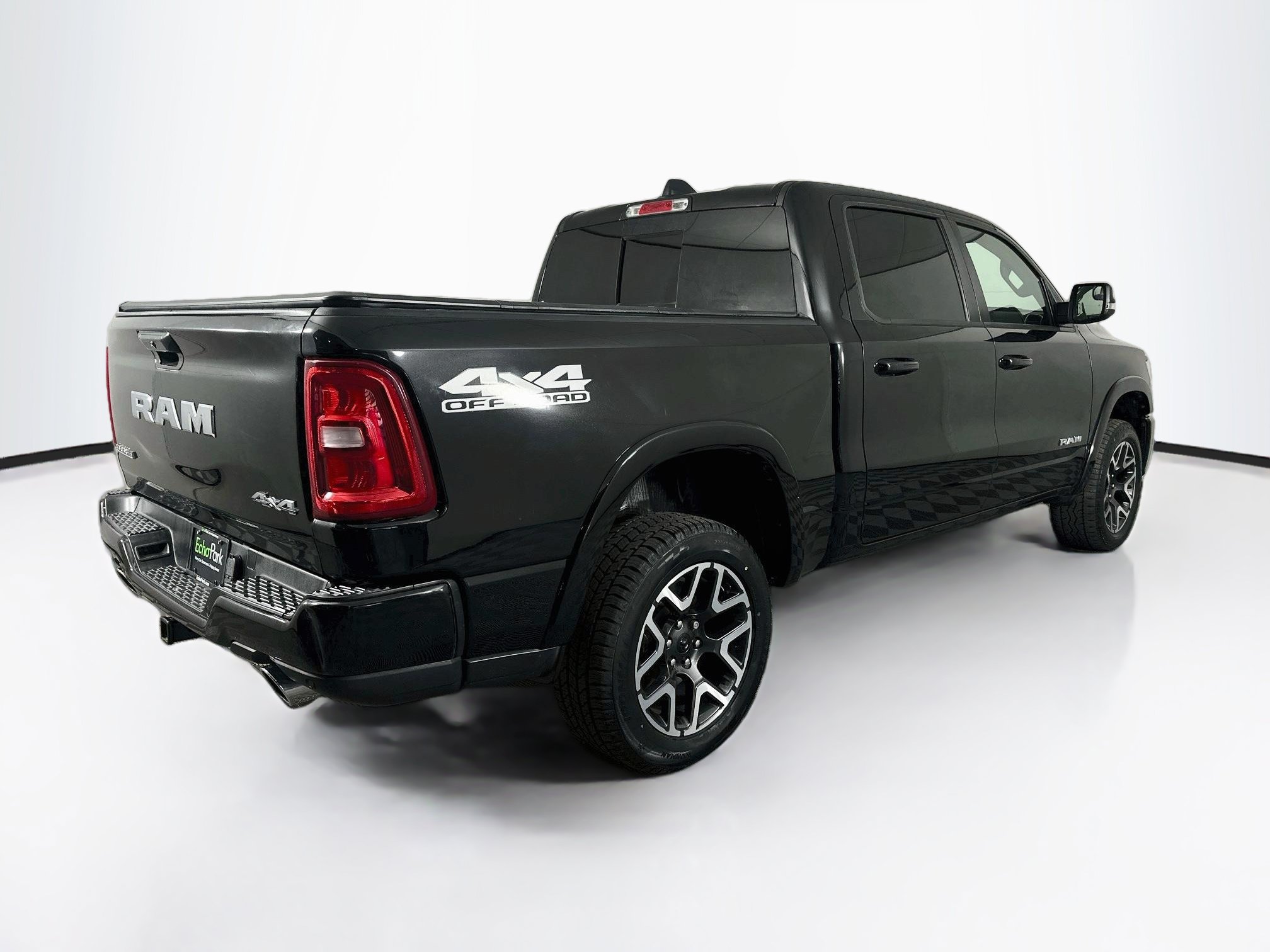 Used 2025 RAM 1500 Laramie w/ Sport Appearance Package AWD/4WD image 9