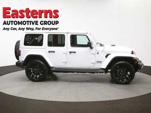 Used 2025 Jeep Wrangler Unlimited Sahara image 45