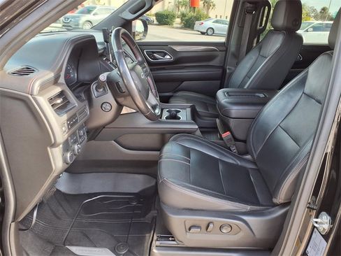 Used 2021 Chevrolet Suburban RST w/ Luxury Package image 24